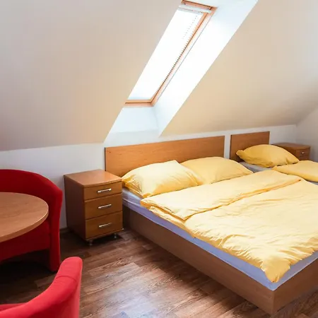 Apartment Kolodeje-zluty Dum Ceske Budejovice
