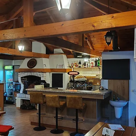 アパート Kolodeje-zluty Dum *