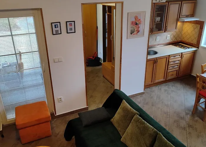 Kolodeje-zluty Dum *