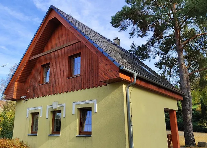 Kolodeje-zluty Dum * 체스케부데요비체